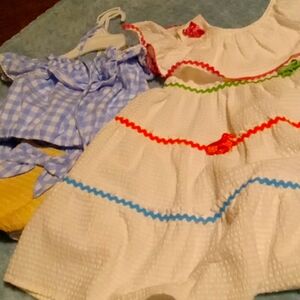 2 girls size 5 summer dresses in excellent condition